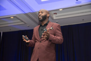 social media speaker